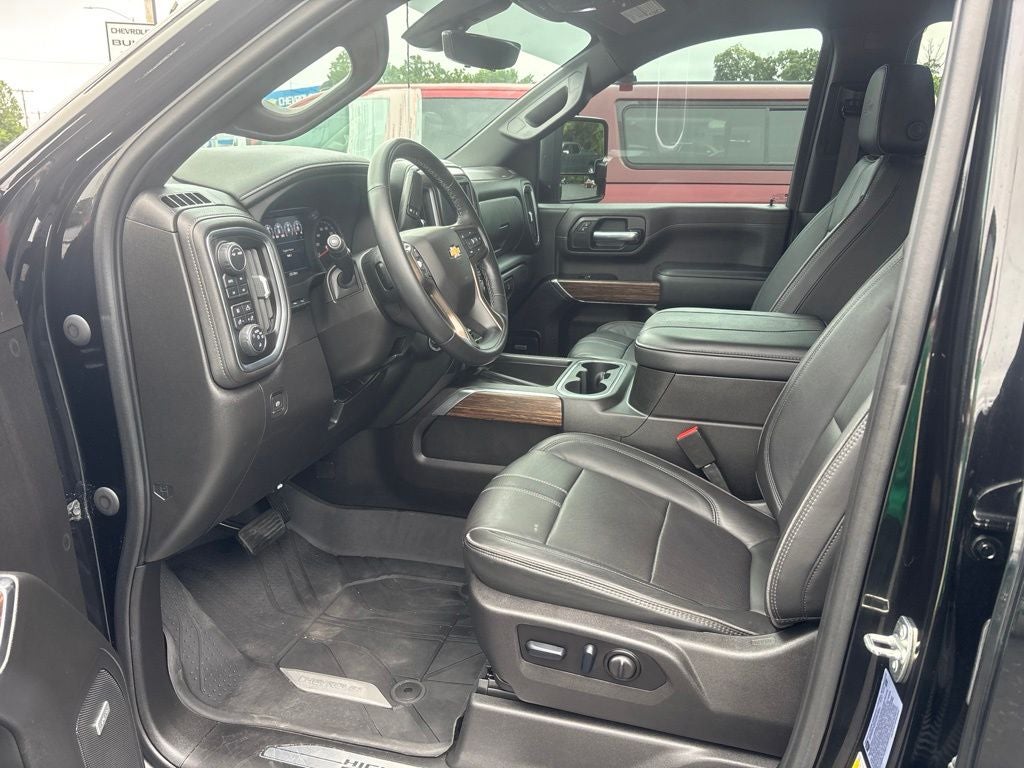 2023 Chevrolet Silverado 3500HD High Country DRW