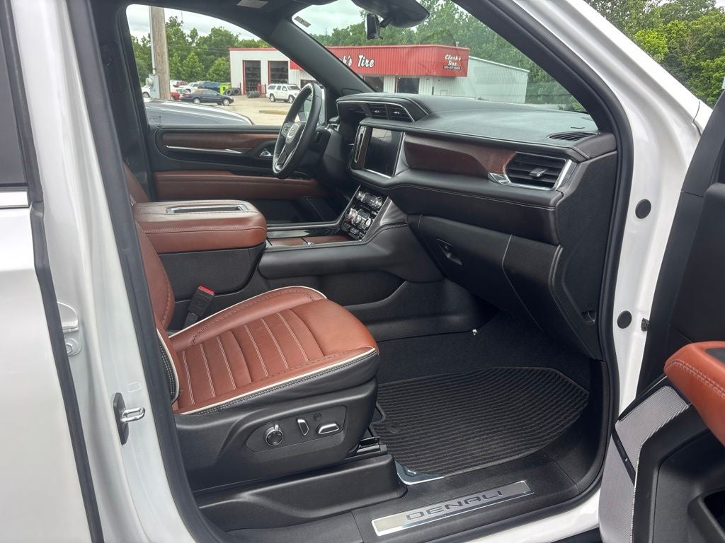 2024 GMC Yukon XL Denali Ultimate