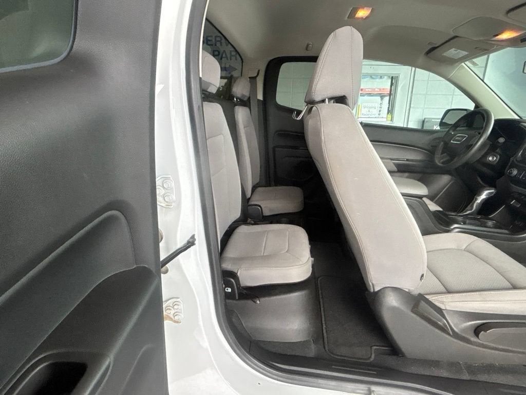 2022 GMC Canyon Elevation Standard