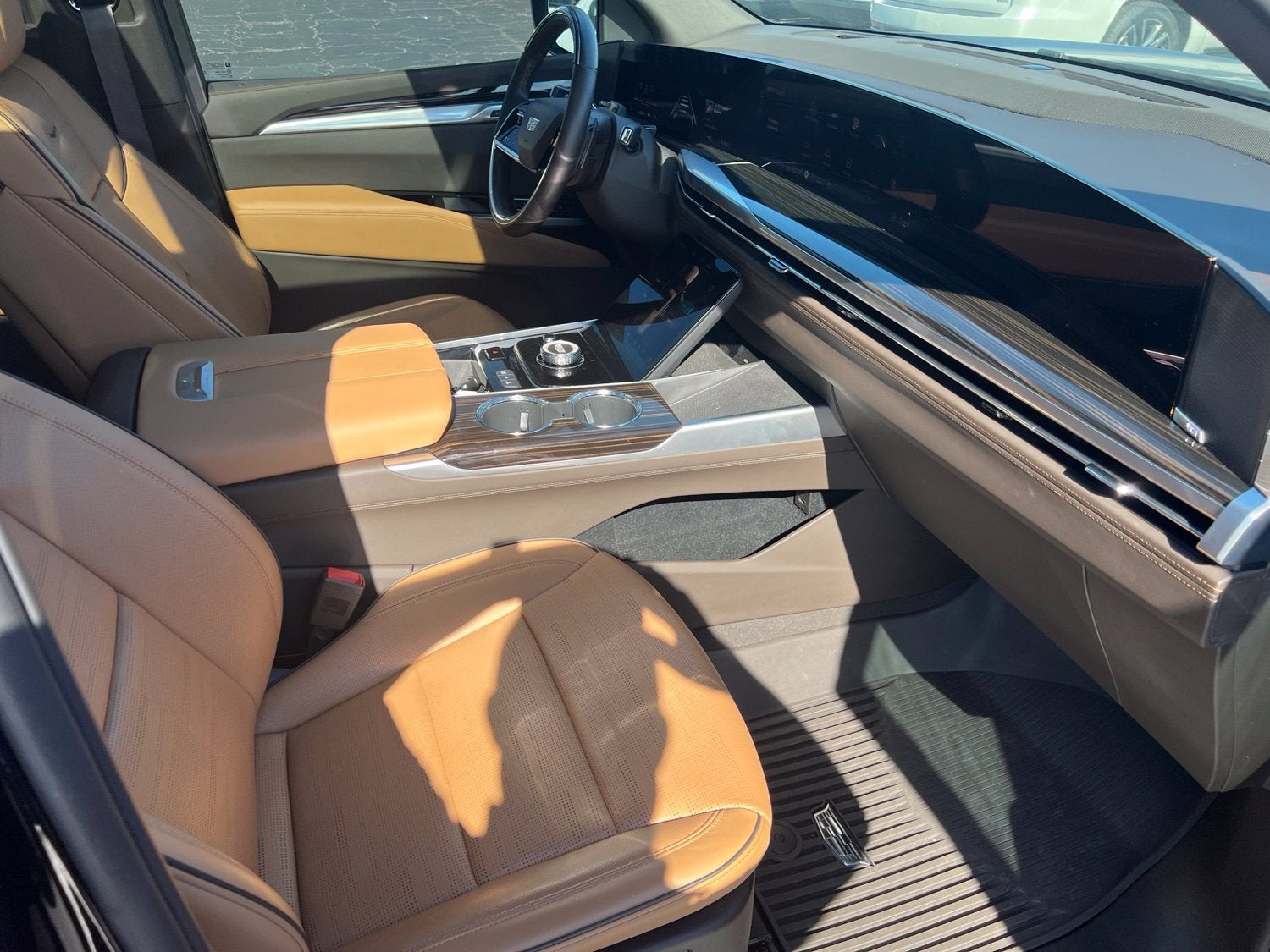 2025 Cadillac Escalade Premium Luxury